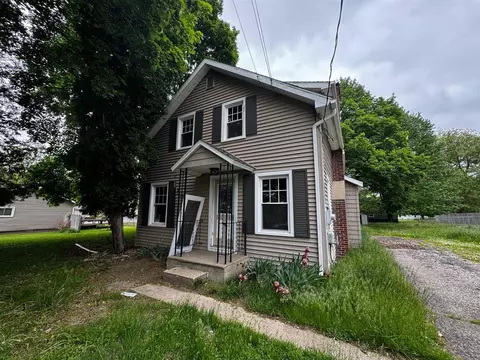 627 24th, Jackson, MI 49203