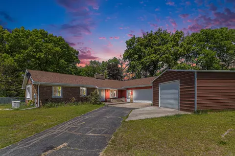 2639 Dutch Acres, Allegan, MI 49010