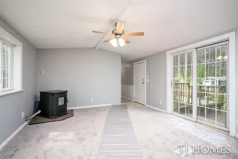 Living - 3010 E 96th, Newaygo, MI 49337 photo 1 of 3