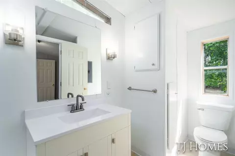 Bath - 3010 E 96th, Newaygo, MI 49337 photo 2 of 3