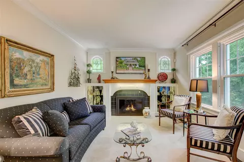 902 Oakridge, Jackson, MI 49203 photo 8