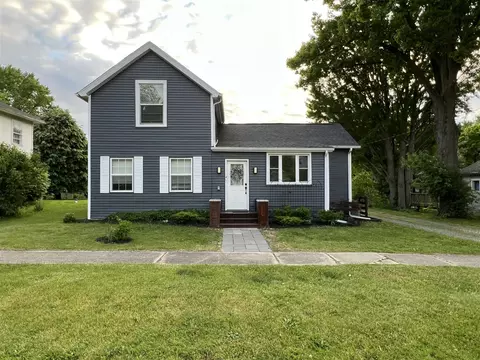 108 N Grant, Galien, MI 49113
