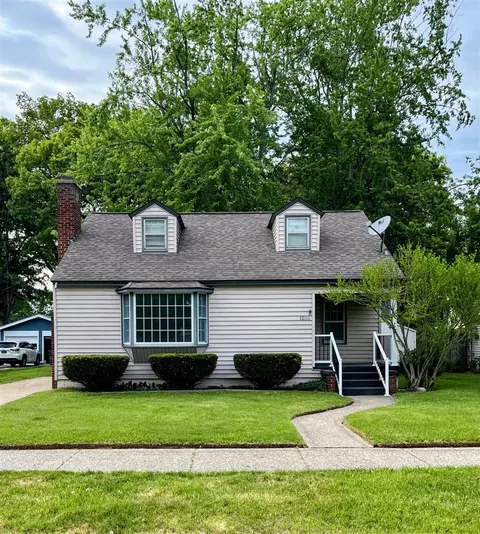 1206 Mills, Muskegon, MI 49445