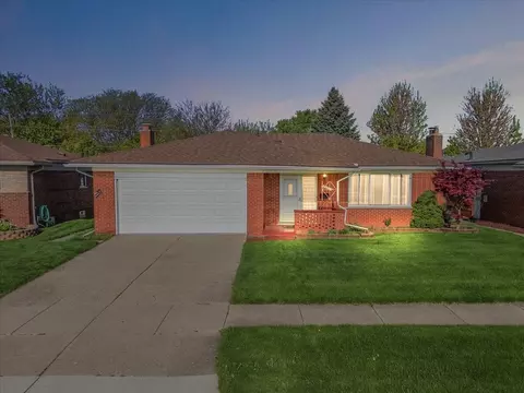 30657 Moulin, Warren, MI 48088