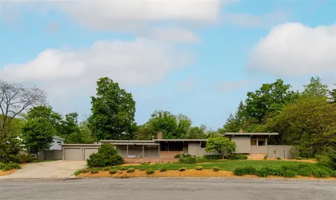 35 Fultonwood, Grand Rapids, MI 49503