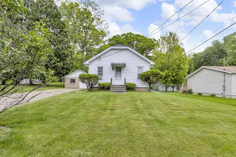 Exterior - 547 Pershing, Jackson, MI 49203 photo 3 of 10
