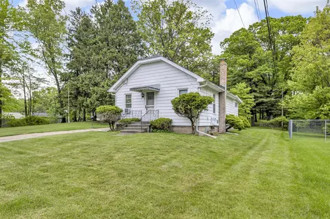 Exterior - 547 Pershing, Jackson, MI 49203 photo 4 of 10