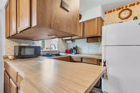 Kitchen - 547 Pershing, Jackson, MI 49203 photo 3 of 4