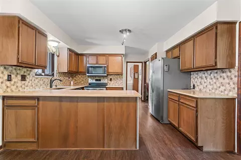 Kitchen - 3244 Dearborn, Wayne, MI 48184 photo 3 of 5