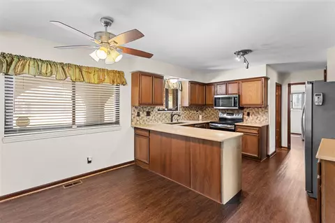 Kitchen - 3244 Dearborn, Wayne, MI 48184 photo 2 of 5