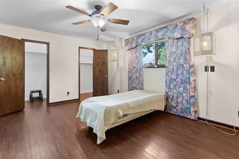 Bedroom - 3244 Dearborn, Wayne, MI 48184 photo 2 of 6