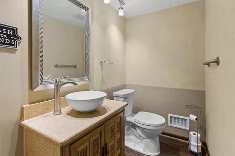 Bath - 3244 Dearborn, Wayne, MI 48184 photo 1 of 4