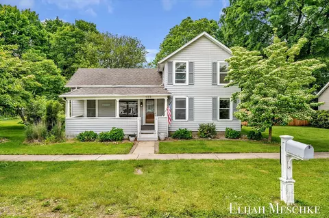 122 S Cedar, Schoolcraft, MI 49087