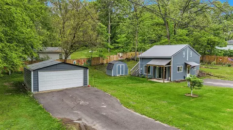 418 W Fargo, Ionia, MI 48846
