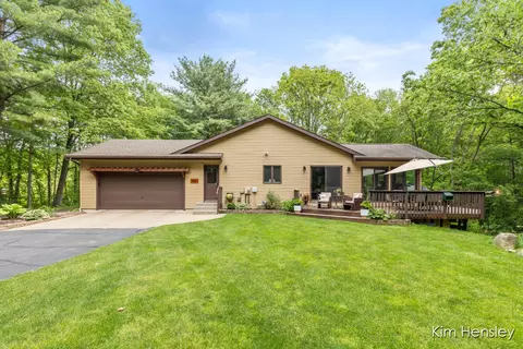 15036 Alister Mackenzie, Augusta, MI 49012