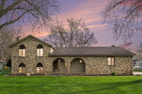 608 N Wickshire, Durand, MI 48429