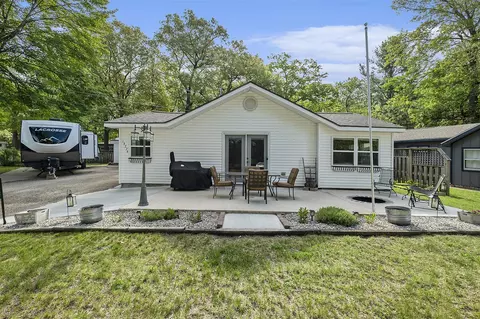 13774 Chrysler, Gowen, MI 49326
