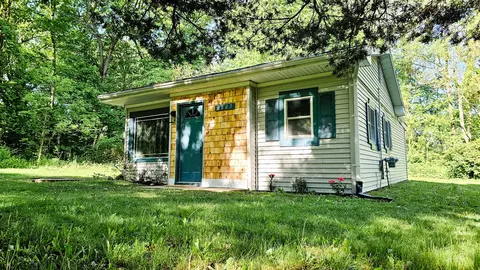 8803 N 14th, Kalamazoo, MI 49009
