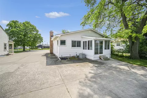 111 N Maple, Saline, MI 48176 photo 20