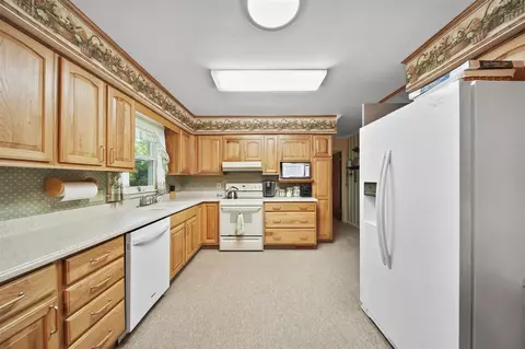4860 Sequoia, Jackson, MI 49201 photo 16