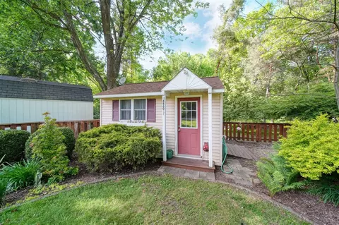 4860 Sequoia, Jackson, MI 49201 photo 9