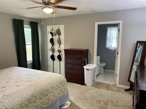 Bedroom - 910 S Brown, Jackson, MI 49203 photo 3 of 4