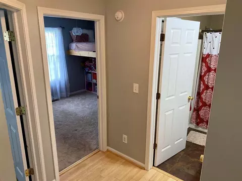 Entry Way - 910 S Brown, Jackson, MI 49203 photo 1 of 1