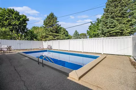 200 Cherrywood, Plainwell, MI 49080 photo 20