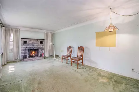 200 Cherrywood, Plainwell, MI 49080 photo 3