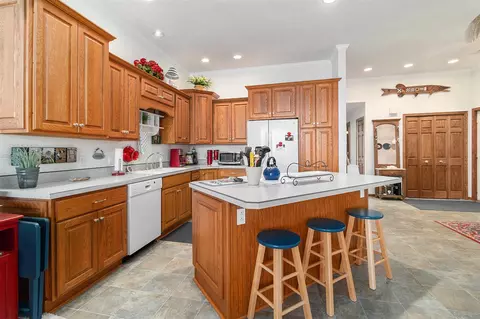 Kitchen - 47 Arthur, Manistee, MI 49660 photo 1 of 1