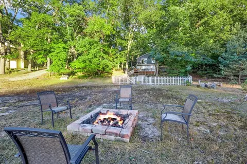 Exterior - 10297 S Basford Lk, Baldwin, MI 49304 photo 13 of 15