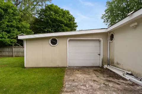 Other - 817 Annetta, Jackson, MI 49203 photo 2 of 7