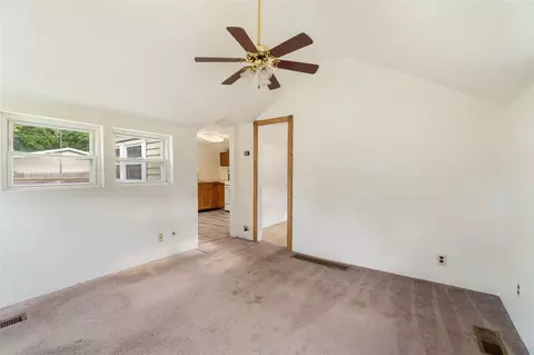 Living - 817 Annetta, Jackson, MI 49203 photo 1 of 2