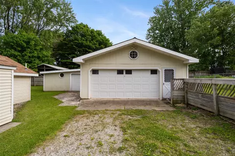 Other - 817 Annetta, Jackson, MI 49203 photo 1 of 7