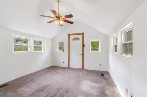 Living - 817 Annetta, Jackson, MI 49203 photo 2 of 2