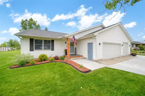 3057 Northmor, Adrian, MI 49221