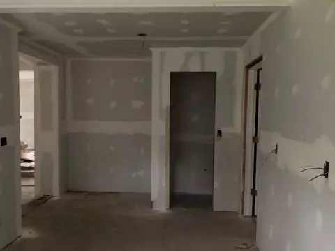Entry Way - 808 19th, Jackson, MI 49203 photo 4 of 4