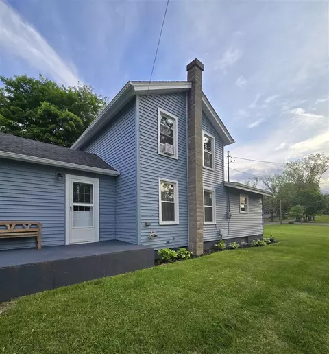 229 Water St, Grass Lake, MI 49240