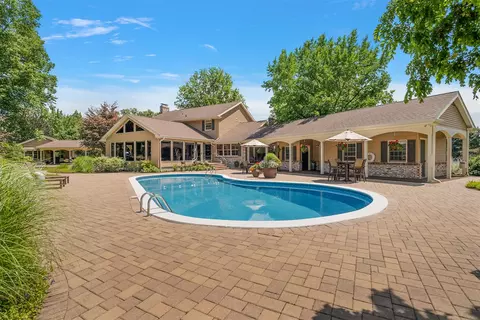 6130 Eidson, Saint Joseph, MI 49085