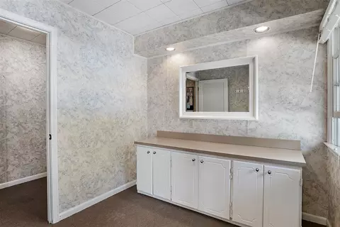 Entry Way - 6130 Eidson, Saint Joseph, MI 49085 photo 7 of 7