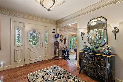 Entry Way - 6130 Eidson, Saint Joseph, MI 49085 photo 1 of 7
