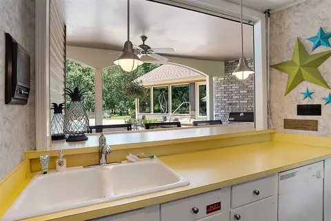 Kitchen - 6130 Eidson, Saint Joseph, MI 49085 photo 9 of 9