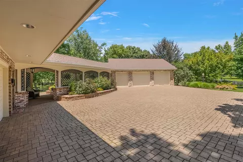 Exterior - 6130 Eidson, Saint Joseph, MI 49085 photo 7 of 23