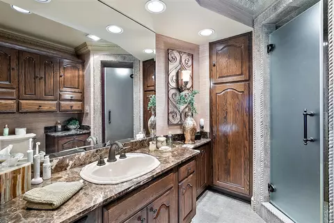 Bath - 6130 Eidson, Saint Joseph, MI 49085 photo 7 of 15