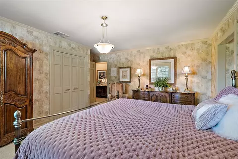 Bedroom - 6130 Eidson, Saint Joseph, MI 49085 photo 2 of 6