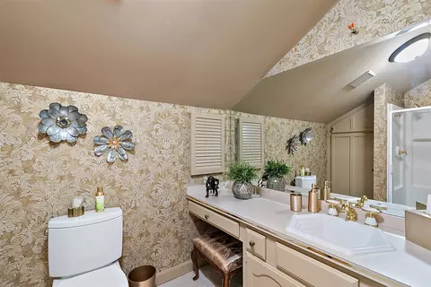 Bath - 6130 Eidson, Saint Joseph, MI 49085 photo 4 of 15