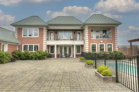 7453 Laprairie, Ann Arbor, MI 48103