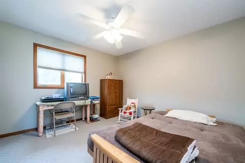 Bedroom - 6660 Pine, Benton Harbor, MI 49022 photo 4 of 6