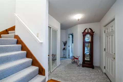 Entry Way - 6660 Pine, Benton Harbor, MI 49022 photo 5 of 6