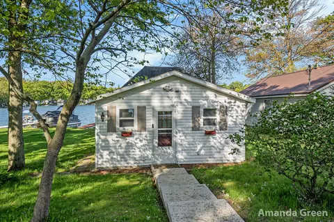 141 Coolidge, Six Lakes, MI 48886